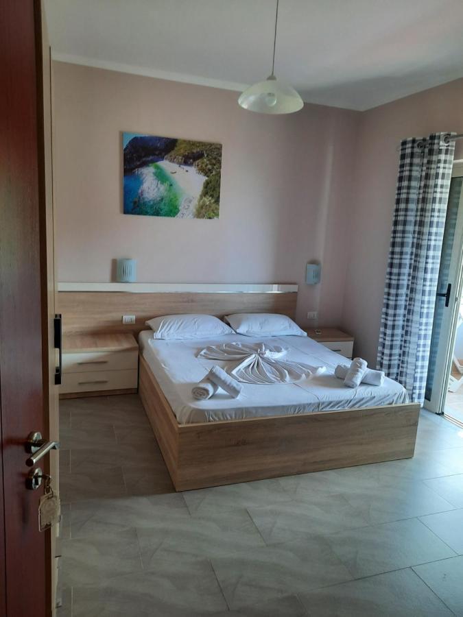 Augustus Hotel Dhërmi Habitación foto